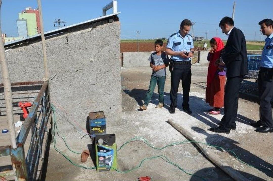 Priz Montajı Yaparken Elektrik Akımına Kapıldı