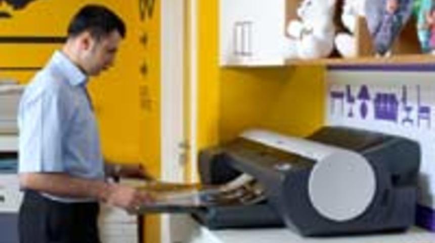 Sevdiklerinize Posterini Hediye Edin!