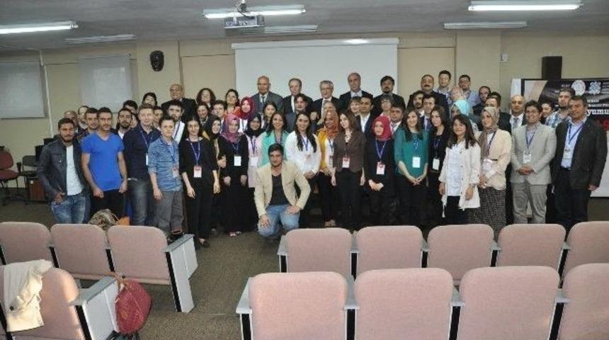 Be&uuml; Ve Akm İşbirliğiyle D&uuml;zenlenen 2. Uluslararası T&uuml;rk Ve D&uuml;nya Edebiyatları Arasında Etkileşimler Sempozyumu Sona Erdi