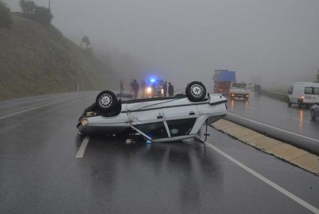 Manisa&rsquo;da Otomobil Takla Attı: 4 Yaralı