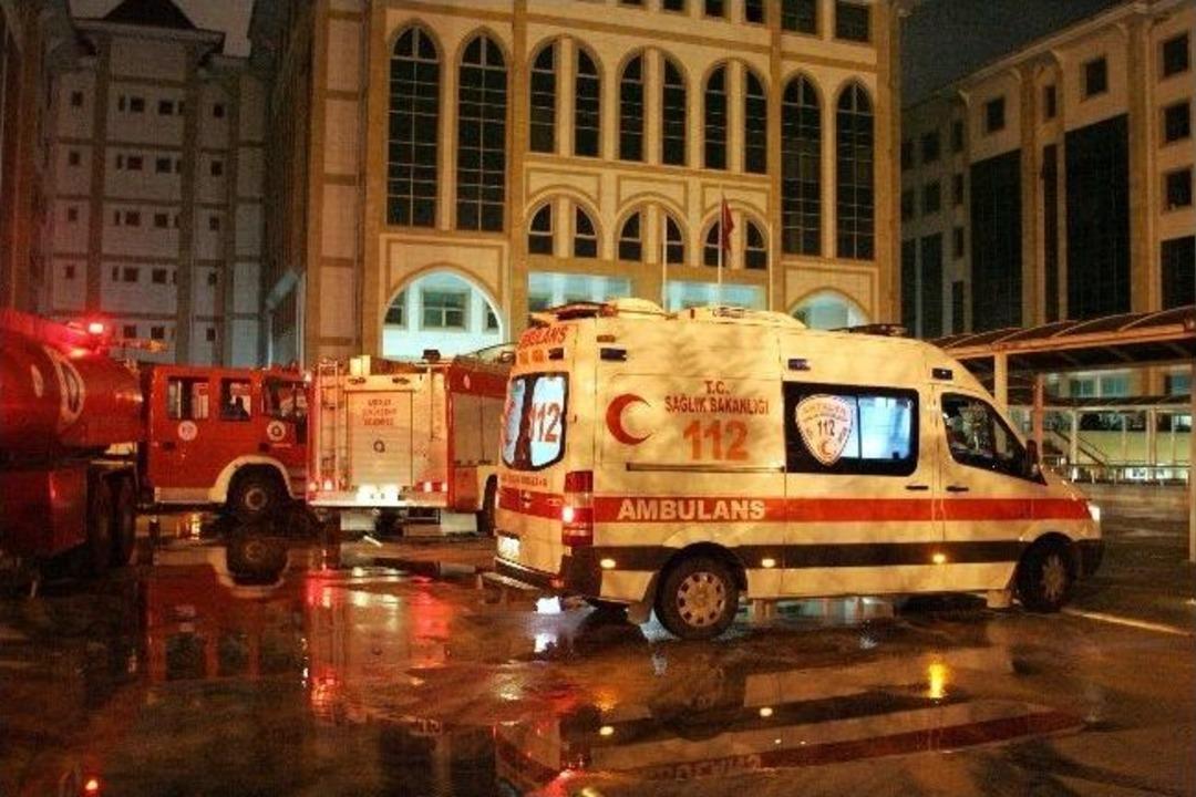 Antalya Adliyesi&rsquo;nde Yangın