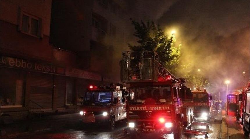 Ağcılar'da Yangın Paniğe Neden Oldu