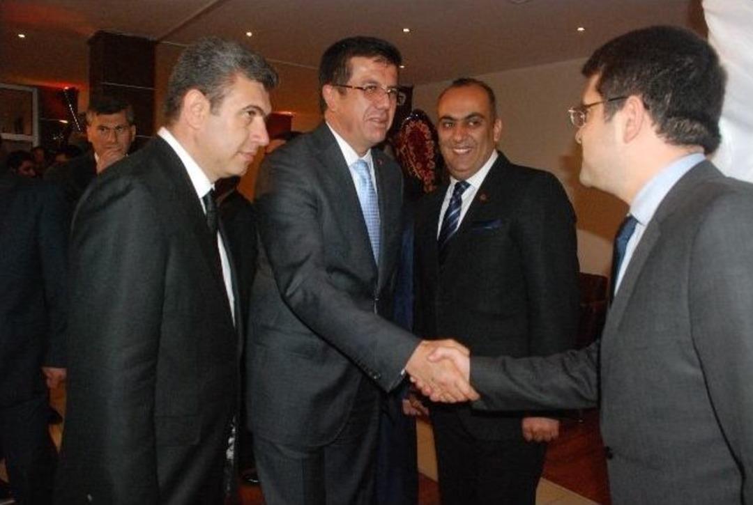 Ekonomi Bakanı Nihat Zeybek&ccedil;i Afyonkarahisar&rsquo;da