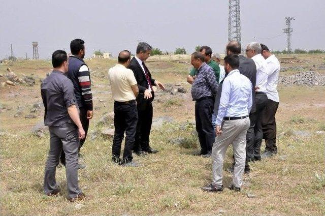 Siverek Kaymakamı Karake&ccedil;i Şenlikleri İ&ccedil;in K&ouml;yl&uuml;lerle G&ouml;r&uuml;şt&uuml; 2