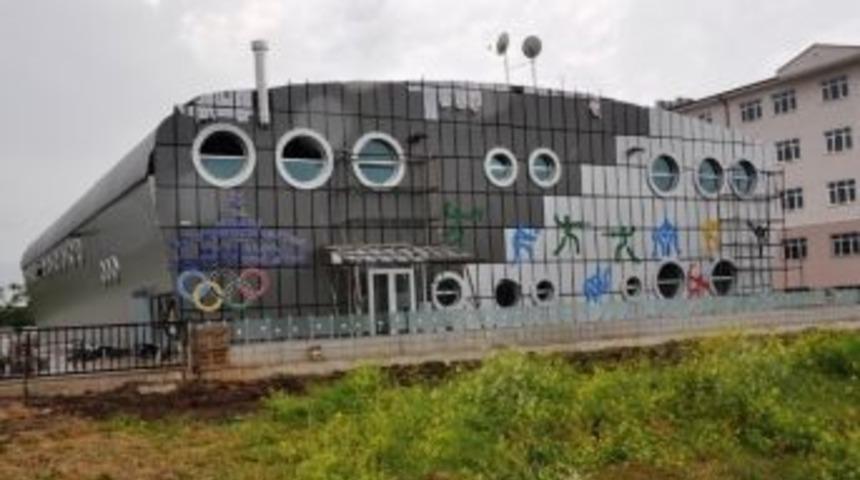 Vezir&ccedil;iftliği Spor Salonu'nda Sona Doğru