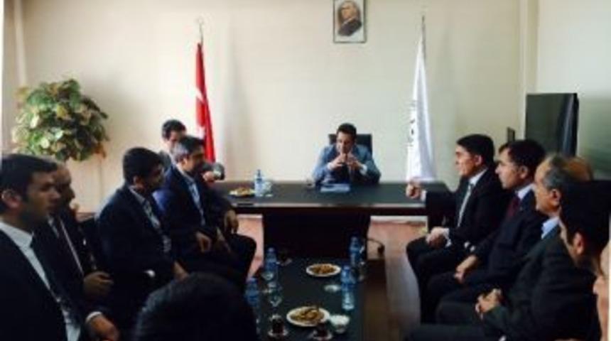 Ak Parti Heyeti Ağrı Baro Başkanlığını Ziyaret Etti