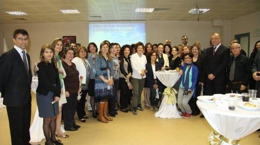 İl Sağlık M&uuml;d&uuml;r&uuml; Bediha T&uuml;rkyılmaz, Hemşireler Ve Ebelerin G&uuml;n&uuml;n&uuml; Kutladı