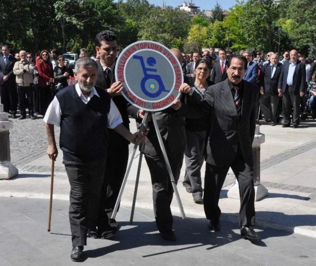 Engelliler Haftası Kutlamaları Renkli G&ouml;r&uuml;nt&uuml;lere Sahne Oldu