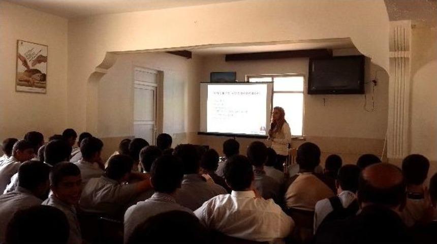 &ldquo;sigara Ve Zararları&rdquo; Konusunda Eğitim Verildi