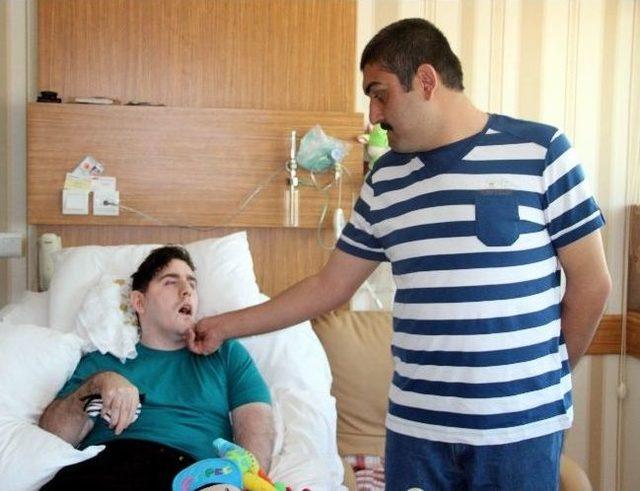 &lsquo;g&uuml;ls&uuml;m Ana&rsquo;ya Oğullarından &ldquo;anneler G&uuml;n&uuml;&rdquo; Ziyareti 2