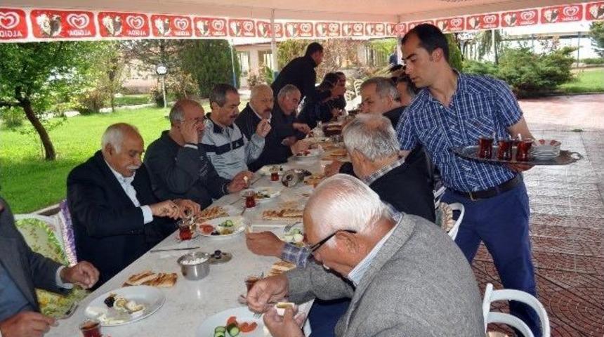 Adilcevaz'da Sağlıklı Yaşam Y&uuml;r&uuml;y&uuml;ş&uuml; D&uuml;zenlendi