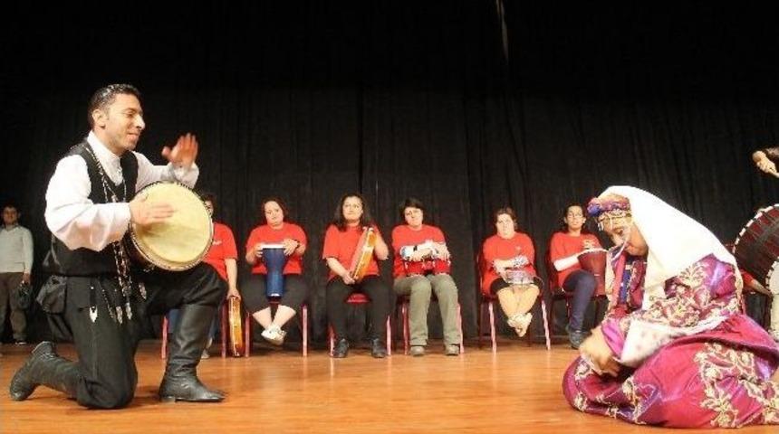 Engelliler Ş&ouml;leninde Renkli G&ouml;r&uuml;nt&uuml;ler Oluştu