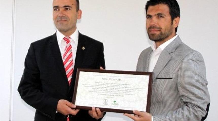 Muğla M&uuml;siad Yeni &Uuml;yelerine Belge Verdi