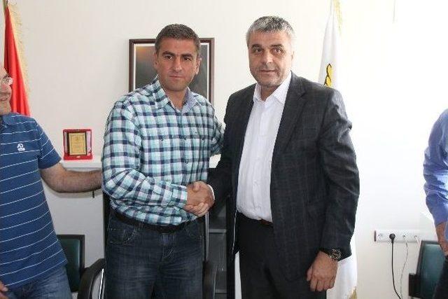 Akhisar Belediyespor Başkanı Eryüksel’den Yalanlama 1