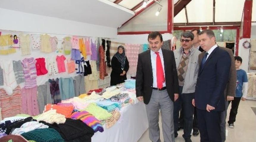 &Ccedil;an İpek Yolu Derneğinden İhtiya&ccedil; Sahipleri İ&ccedil;in Kermes
