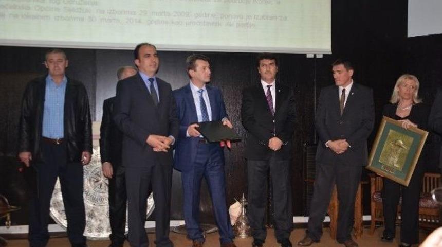 Bosna Hersek&rsquo;te Başkan D&uuml;ndar&rsquo;a Sevgi Seli