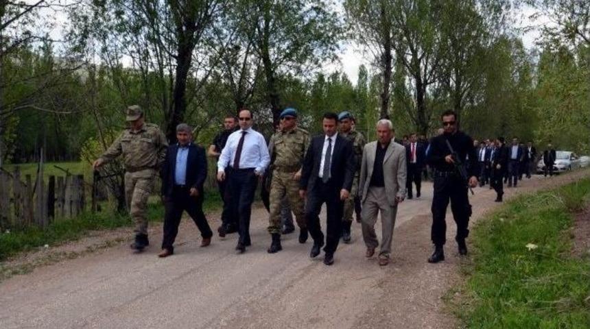 Vali Kalkan Sanat&ccedil;ı Aydın Aydına Taziye Ziyaretinde Bulundu