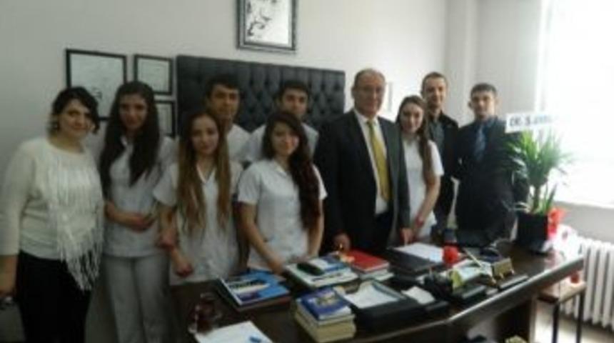 Seyitgazi Sağlık Meslek Lisesi &Ouml;ğrencilerinin 'hemşireler G&uuml;n&uuml;' Hazırlıkları