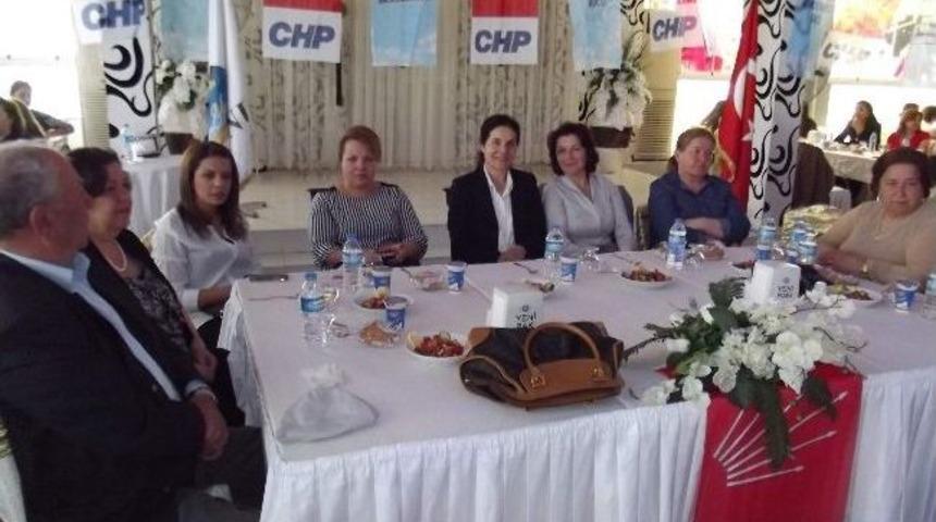 Chp Anneler G&uuml;n&uuml;&rsquo;n&uuml; Kutladı