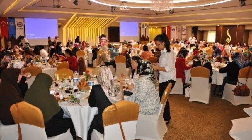 Konya’da Memur-sen'den Anneler Günü Etkinliği