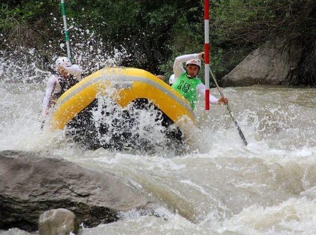 Erzurum’da Start Alan Türkiye Rafting Şampiyonası Renkli Görüntüler Oluşturdu 1