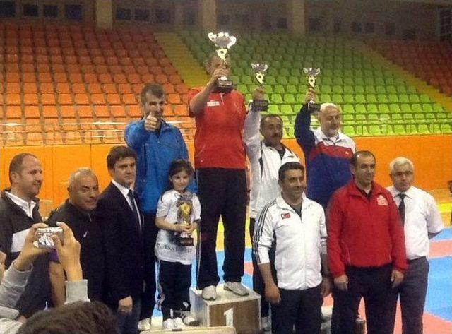 Anadolu Yıldızlar Ligi Karate M&uuml;sabakaları Elazığ&rsquo;da Yapıldı 1