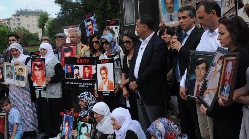 Anlı Kayıplar İ&ccedil;in Oturma Eylemine Katıldı