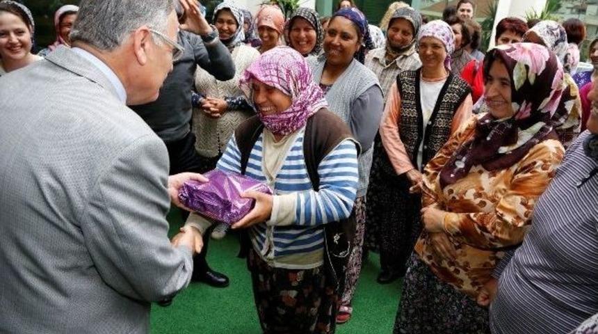 Başkan Bakıcı'dan Anneler G&uuml;n&uuml; Kutlaması