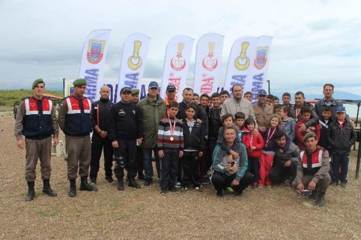 Jandarmadan U&ccedil;urtma Festivali