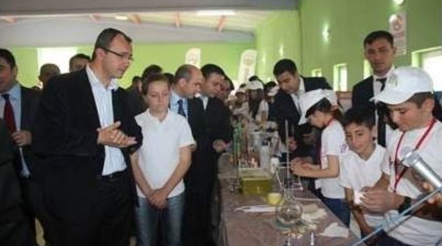 Beylikova&rsquo;da "k&uuml;&ccedil;&uuml;k Mucitler Bilim Fuarı"na Yoğun İlgi