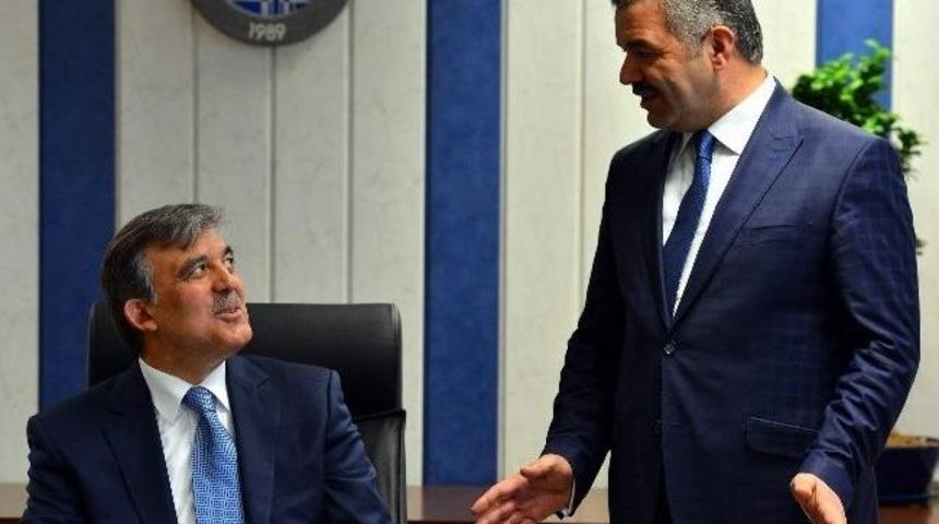 Cumhurbaşkanı G&uuml;l, Kocasinan Belediye Başkanı &Ccedil;elik'i Ziyaret Etti