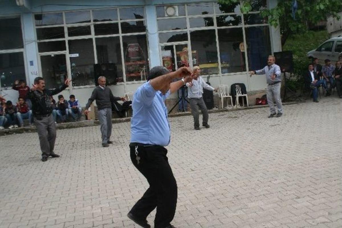 Soğucakpınar K&ouml;y&uuml;nde Bahar Şenliği