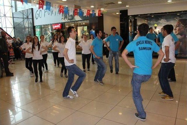 Avm&rsquo;de Halk Oyunları G&ouml;sterisi 2