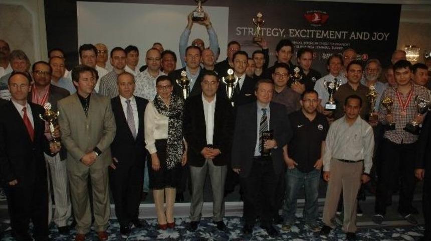 T&uuml;rk Hava Yolları Satran&ccedil; Turnuvasının Kazananları Belli Oldu