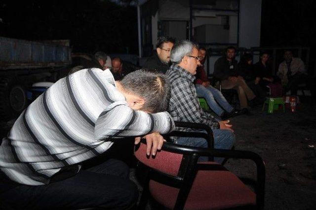 Antalya&rsquo;da Fabrika İş&ccedil;ilerinin Eylemi S&uuml;r&uuml;yor 3