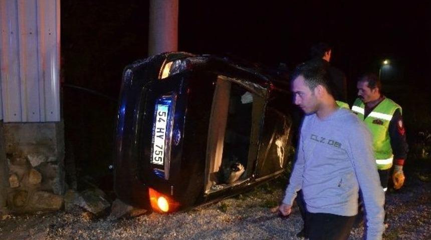 Yoldan &Ccedil;ıkan Ara&ccedil; Takla Attı: 1 Yaralı