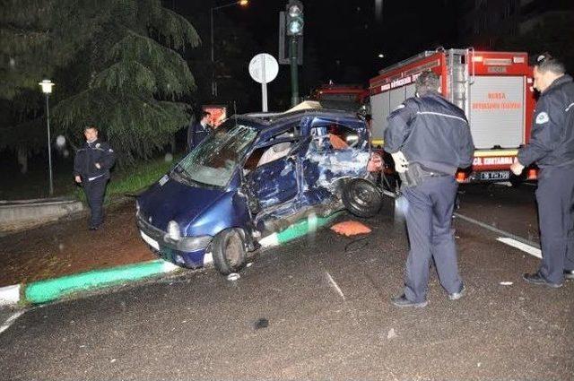Eczaneye İlaç Almaya Giderken Kaza Yaptılar: 2 Ölü, 2 Yaralı 2