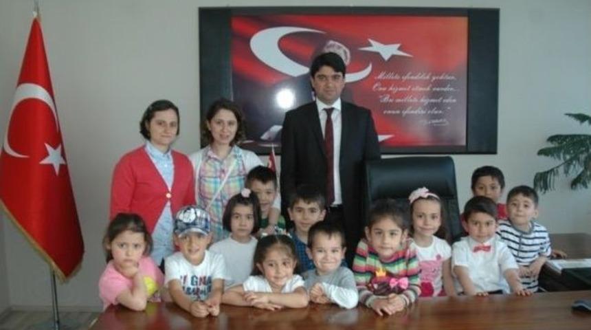 Anaokulu &Ouml;ğrencileri Kaymakam Yasin Ortakcı&rsquo;yı Ziyaret Etti