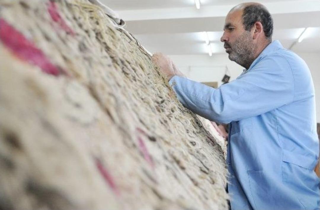 (&ouml;zel Haber) Aksaray D&uuml;nyaya Halı &Uuml;retiyor