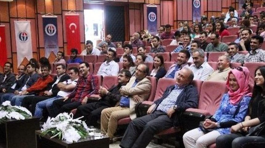 Ga&uuml;n&rsquo;de 'edebiyat Eylemi Ve Nuri Pakdil' Adlı S&ouml;yleşi