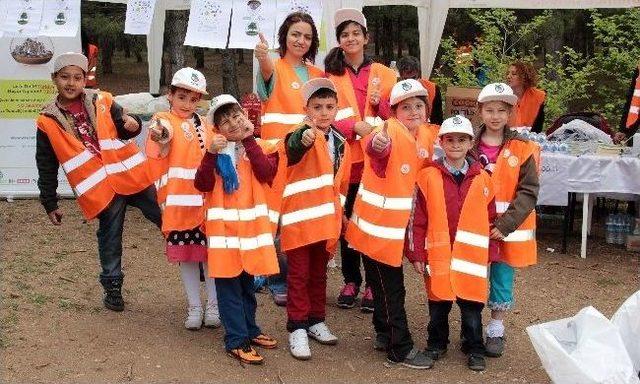 Temizlikte Belediye Sivil Toplum Dayanışması 1