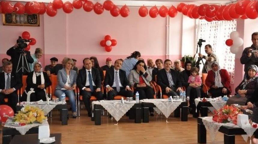 Uşak&rsquo;ta Annelere Huzur Veren Ziyaret