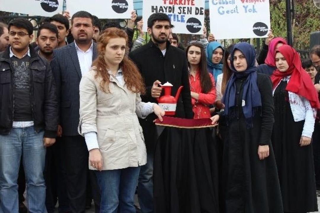 Feyzioğlu&rsquo;na İlgin&ccedil; Protesto