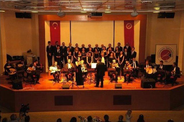 şehr-i Dilara Türk Müziği Korosu İlk Konserini Verdi 1