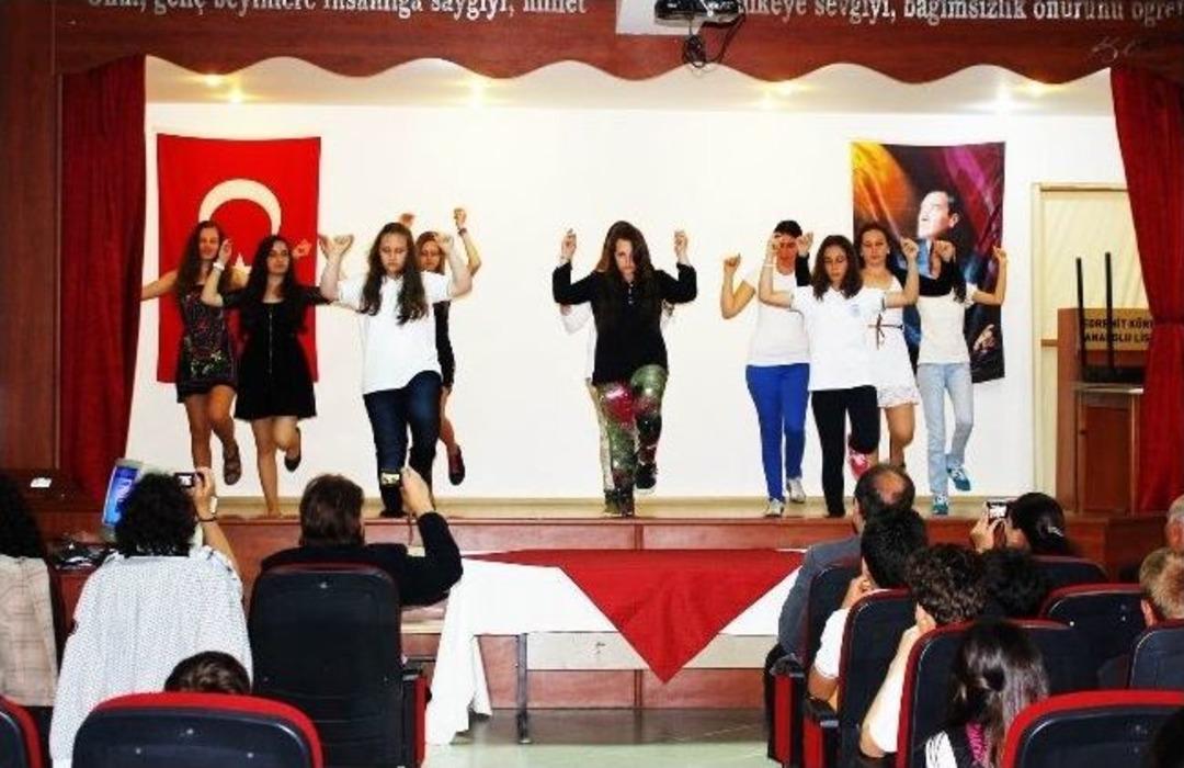 3 Ayrı Milletin &Ccedil;ocukları, Harman Dalı &Ouml;ğrendi