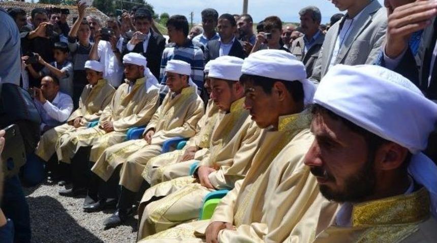 Medrese Öğrencileri Diploma Aldı