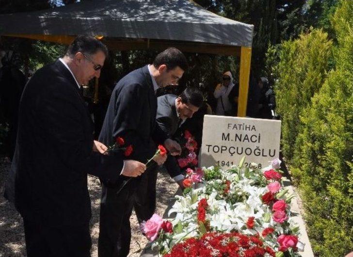 Efsane Sanayici Naci Topçuoğlu Mezarı Başında Anıldı G1