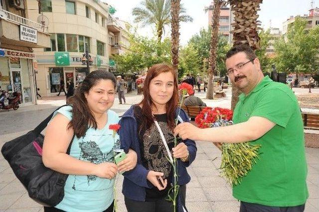 Aydın Büyükşehir Belediyesi Anneleri Unutmadı 1