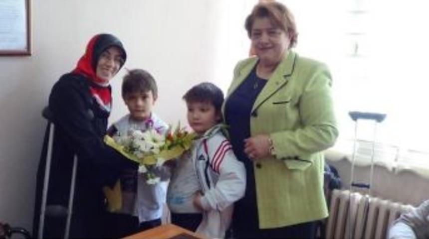 &Ccedil;omaklı&rdquo;nın Engelliler İle Sevgi Y&uuml;r&uuml;y&uuml;ş&uuml;