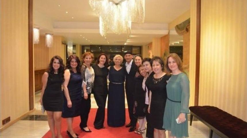 Eczacılık Balosuna Yoğun İlgi